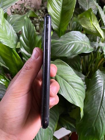 Apple iPhone: IPhone Xr, Б/у, 64 ГБ, Black Titanium, 75 % — 7