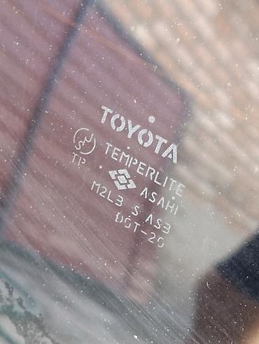 машинка кг: Крышка багажника Toyota, 2005 г., Б/у, Оригинал — 3