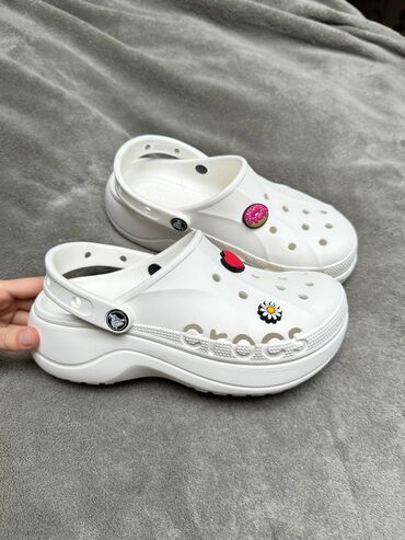 обув ош: Босоножкалар, 35, Crocs, Жаңы, түсү - Ак, Өзү алып кетүү lalafo.kg да обув ош: Босоножкалар, 35, Crocs, Жаңы, түсү - Ак, Өзү алып кетүү