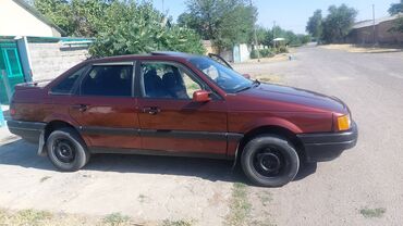 авто в рассрочку в бишкеке без процентов: Volkswagen Passat: 1990 г., 1.8 л, Механика, Бензин, Седан