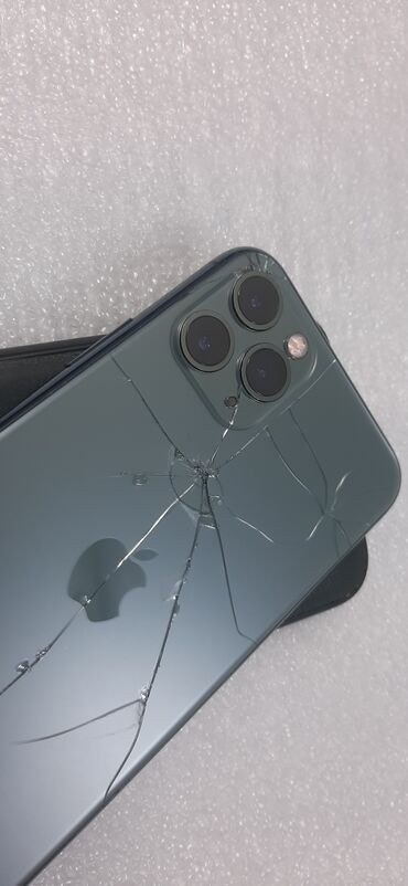 поко х4 про бу: IPhone 11 Pro, Б/у, 64 ГБ, Зеленый, Чехол, 80 %