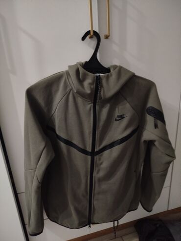 Спортивные костюмы: Мужской спортивный костюм, L (EU 40), Nike, Новый, Самовывоз, Платная доставка at lalafo.kg Спортивные костюмы: Мужской спортивный костюм, L (EU 40), Nike, Новый, Самовывоз, Платная доставка