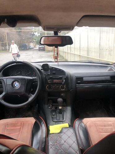 BMW: BMW 3 series: 1.8 l | 1994 il Sedan — 6