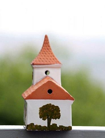 Figure: CHURCH vintage England Ceramic. Ručno slikano. Prelepa stara engeska — 4