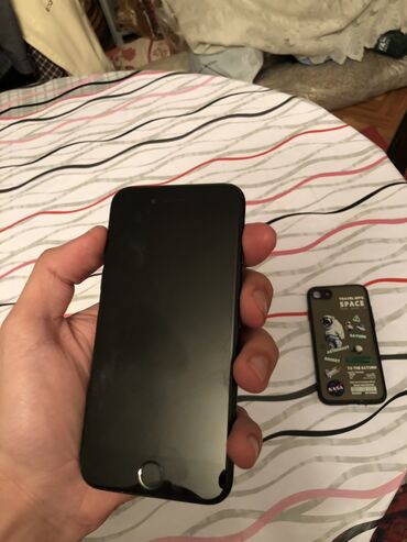 iphone adaptoru: IPhone 7, 32 ГБ, Черный, Отпечаток пальца