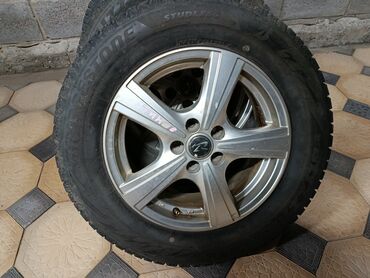 Диски: Литые Диски R 17 Комплект, отверстий - 4, Б/у at lalafo.kg — 6 Диски: Литые Диски R 17 Комплект, отверстий - 4, Б/у — 6