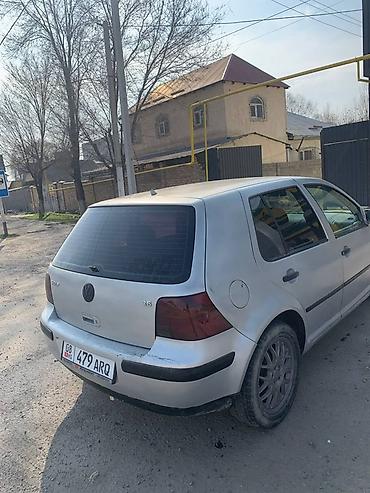 Volkswagen Golf: 2002 г., 1.6 л, Механика, Бензин, Хэтчбэк