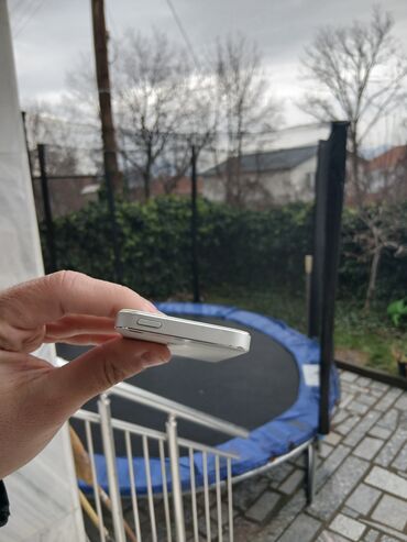 Apple iPhone: Apple iPhone iPhone 5, Bela — 5