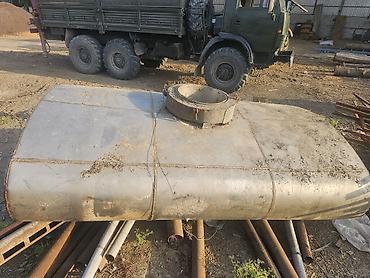 böyük qazanlar: Metallik üfüqi silindrik tutum (rezervuar) - Material: qalın divarlı — 2