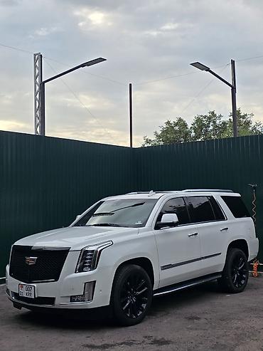 Продажа авто: Cadillac Escalade: 2019 г., 6.2 л, Автомат, Бензин, Внедорожник — 4