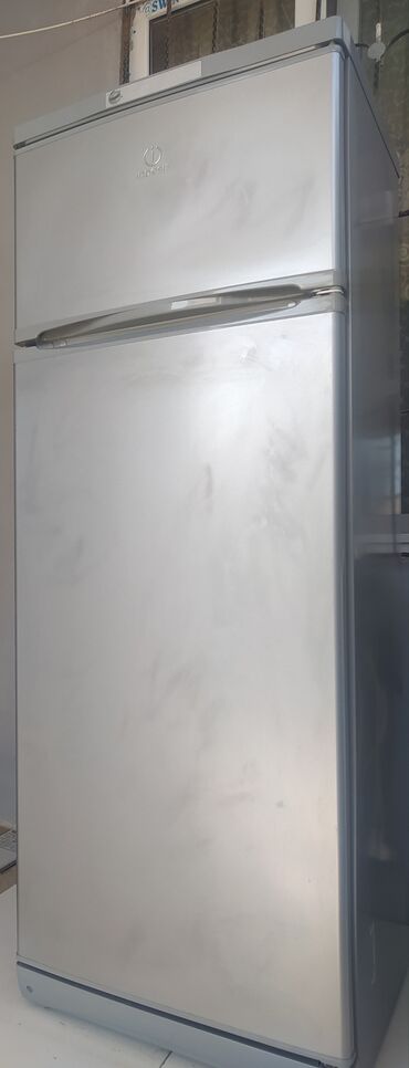 Soyuducular: İşlənmiş 2 qapılı Indesit Soyuducu Satılır