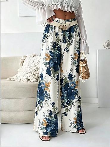 sandale platforme: Ženske široke palazzo pantalone sa floralnim printom
1900
Din
S M L — 5