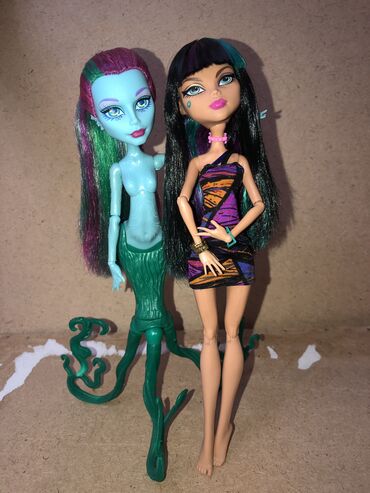 3 роддом бишкек: Продаю две оригинальные куклы Monster High и сумку тоже оригинал