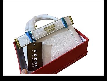 guess paket: GUESS mini əl çantası – “EST 1981” loqosu ilə - Model: top-handle — 4