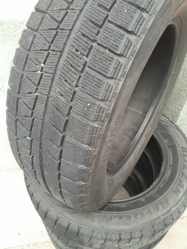 Шины: Шины 225 / 60 / R 17, Зима, Б/у, Комплект, Легковые, Япония, Bridgestone