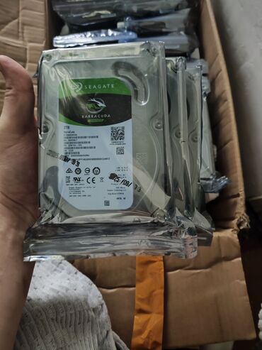 установка видеорегистратор: Маалымат алып жүрүүчү, Жаңы, Seagate, HDD, 2 ТБ, 3.5", ПК үчүн