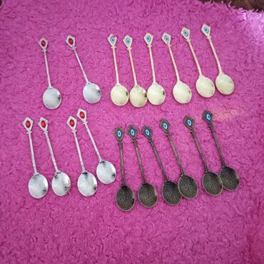 Qaşıqlar: Gözmünçugulu. qirmizi. däşlarla. müräbbä. qaşiglari — 13