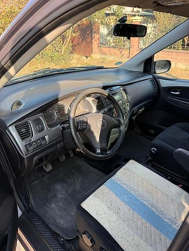mini jack: Mazda MPV: 2004 г., Минивэн — 4