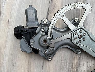 Стекла и комплектующие: Механизм стеклоподъемника Переднее левое Toyota, 2018 г., Б/у, Оригинал — 3