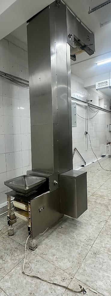 Оборудование для производства: Malqaldıran elevator satılır.Avandanlıq işlək vəziyyətdədir - Növ — 3