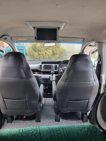 Honda: Honda Stepwgn: 2010 г., 2 л, Автомат, Бензин, Минивэн — 3