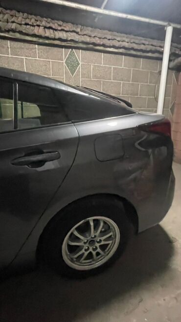 Toyota: Toyota Prius: 2019 г., 1.8 л, Автомат, Бензин, Внедорожник — 10