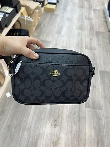 Сумки-мини от Coach и Michael Kors - Компактные кросс-боди/через
