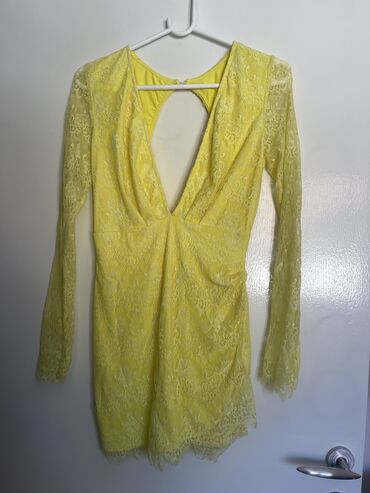 kako oprati haljinu sa sljokicama: S (EU 36), color - Yellow, Cocktail, Long sleeves