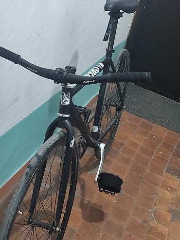 Фикс-байк (fixed gear) в стиле трек/урбан насос,стрепа и замок в