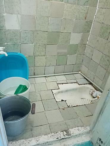 Otaqların satışı: Комната в общежитии 18м 2этаж. Туалет и кухня на балконе. Общая — 5