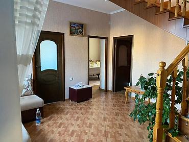 Продажа коттеджей и домов: Дом с благоустроенным двором и навесом 🏡 Продаётся уютный двухэтажный — 5