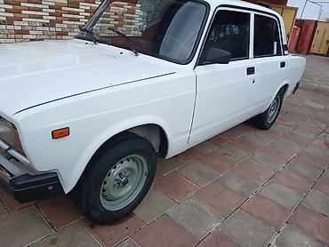 masin ucun breloklar: VAZ 2107, ağ rəng, sedan kuzov. Klassik arxa ötürücülü platforma və — 6