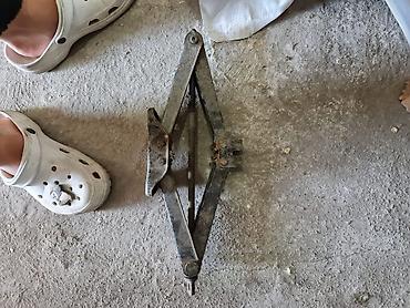 Другие автозапчасти: Распродажа. Из новых амортизаторы пара на Хонда Одиссей-Шатл 1500 — 12