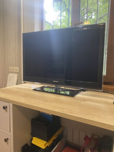 телевизор samsung le32b350f1w: Продаю Samsung UE 40B7020 телевизор, состояние отличное, в комплекте