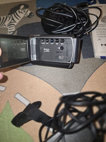 bilendirler: Sony Handycam HDR-SR seriyası rəqəmsal videokamera Xüsusiyyətlər: -