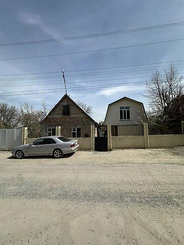 Продажа коттеджей и домов: Продаётся частный участок с двумя отдельными домами и хозяйственными — 1