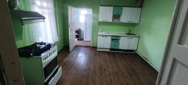 дом село раздольный: 45 кв. м, 2 бөлмө, Брондолгон эшиктер, Забор, тосулган, Жылуу пол