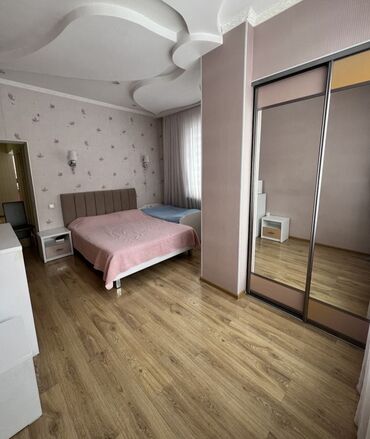 1 комнатная студия: Квартира находится около метро Иншаатчылар. Сдаю на длительный срок