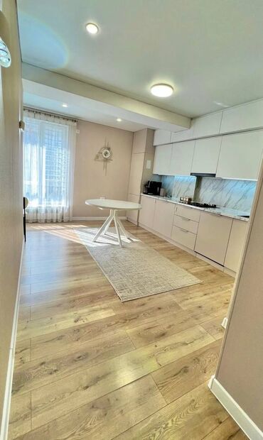 Продажа квартир: 2 комнаты, 60 м², 3 этаж, Евроремонт