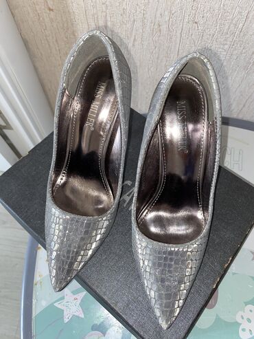 Tuflilər: Tuflilər, Ölçü: 37, rəng - Gümüşü, Yeni — 6