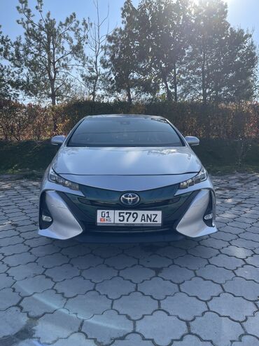 накидки на панель авто: Toyota Prius: 2017 г., 1.8 л, Вариатор, Гибрид, Седан