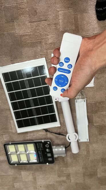 Прожекторы: Солнечный уличный прожектор с выносной панелью и пультом ДУ Комплект — 3