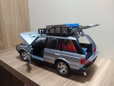 вазы из богемского стекла: Burago Range Rover 1 24