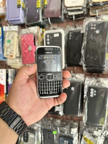 kamera işıq: Nokia E72, rəng - Qara, Düyməli