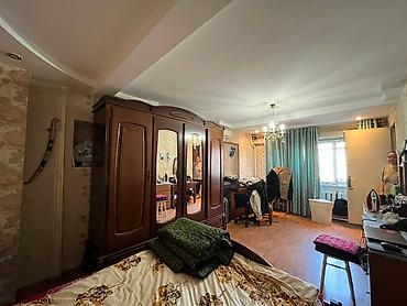 Продажа коттеджей и домов: Продается 2х этажный особняк из 10комнат 330м2, по ул. Шаумяна, на — 15