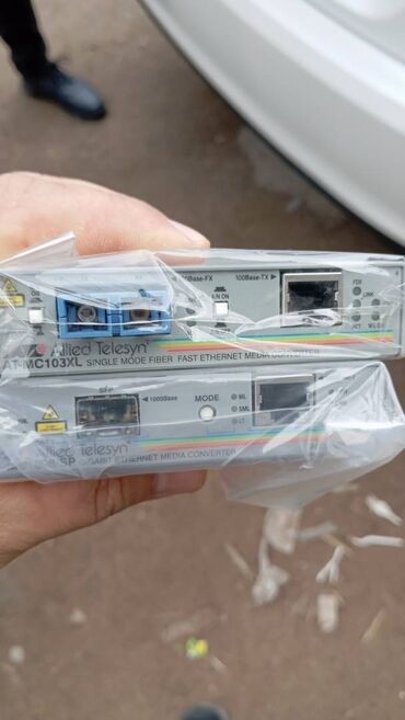 Modemlər və şəbəkə avadanlıqları: Hər növ Sviç və Gateway çox sayda çox ucuz qiymətə İdeal vəziyyətdə — 5