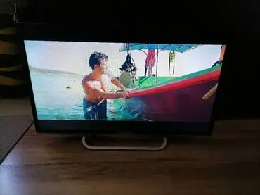 Televizori: VIVAX &FOX &VOX &SkyWorth &Favorit 32 " LED-Smart TV — 4