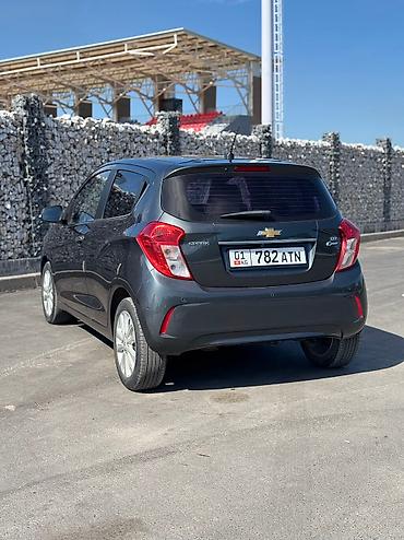 Chevrolet: Chevrolet Spark: 2018 г., 1 л, Вариатор, Бензин, Хэтчбэк — 3