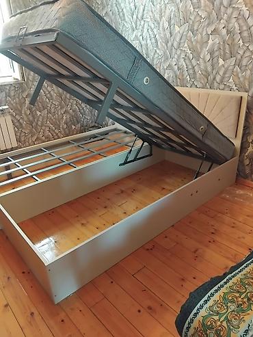 matras ortopedik: Qaldırılan mexanizmalı çarpayı və döşək dəsti - Ölçü: təxmini 160x200 — 1