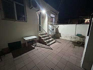qaracuxur ev: 3 otaqlı, 60 kv. m, Kredit var, Orta təmir — 1